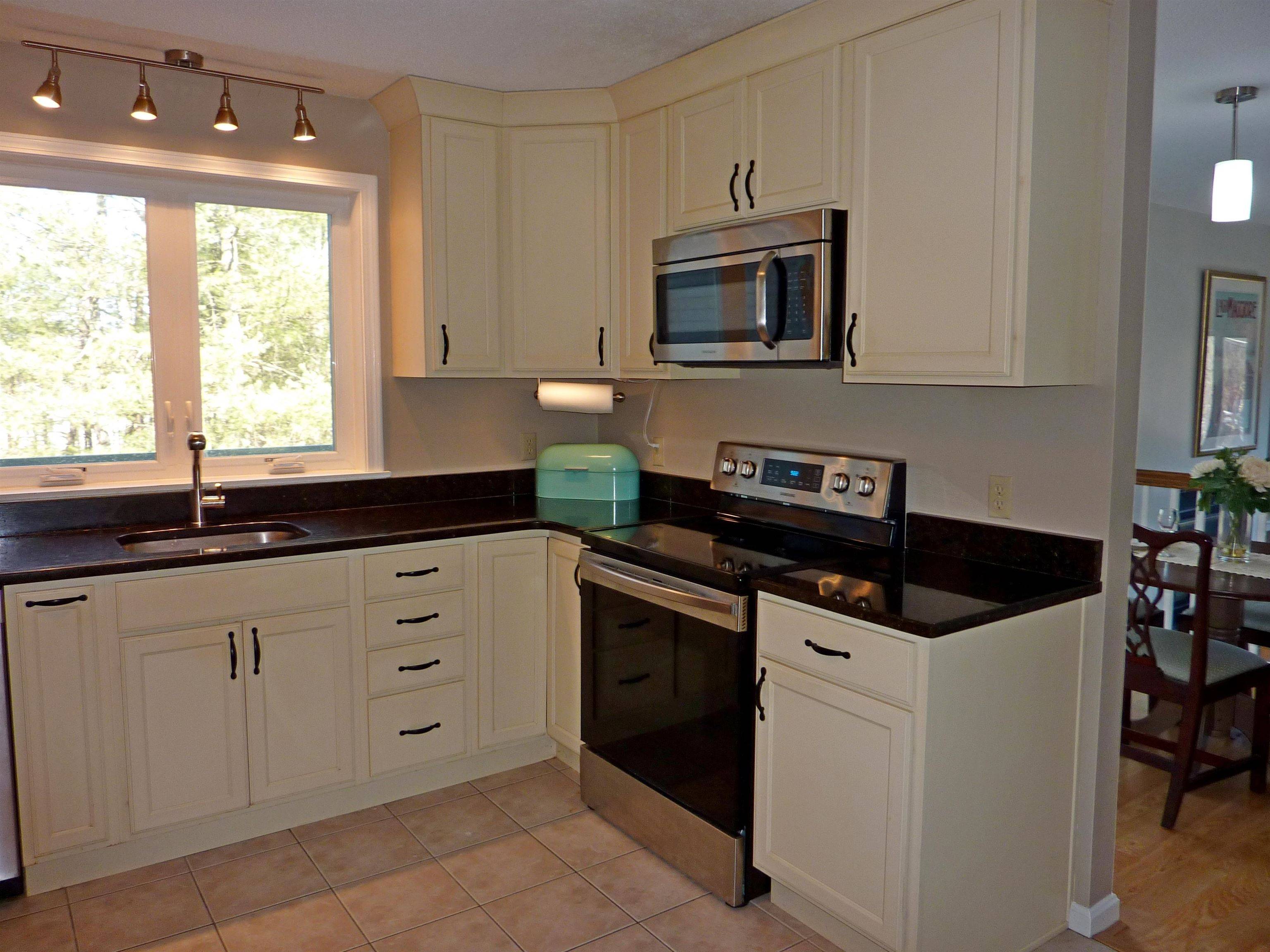 Nashua, NH 03062,50 Laurel CT #303