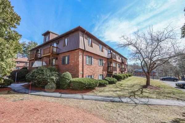 29 Old Hackett Hill RD #2H,  Manchester,  NH 03102