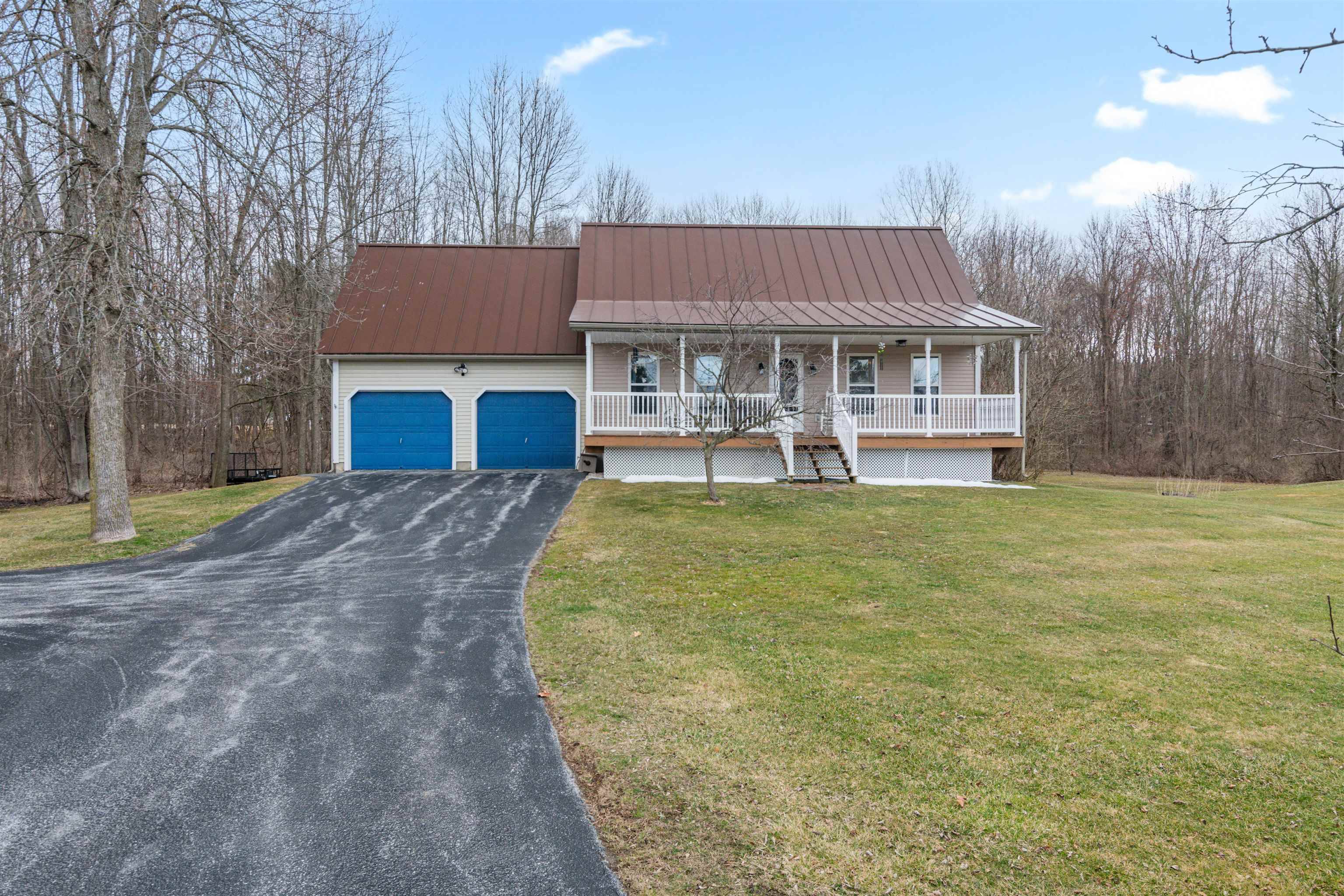 33 Little County RD, St. Albans Town, VT 05478