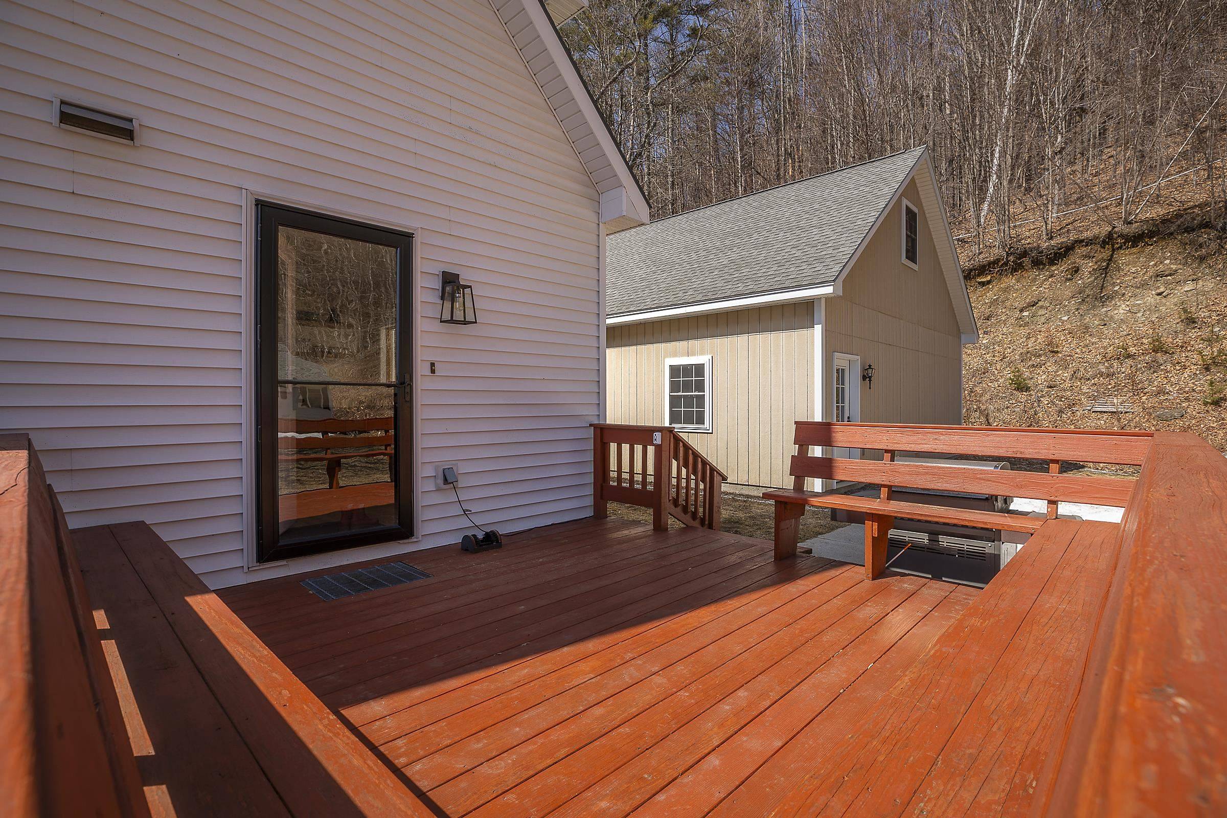 Ludlow, VT 05149,9 Deeplawn CT