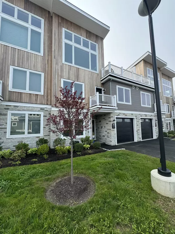 36 Vantage Point DR #1, Laconia, NH 03246