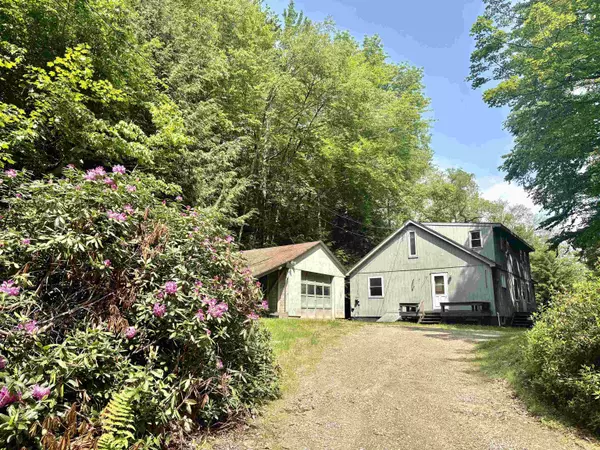 37 Wright RD, Ludlow, VT 05149