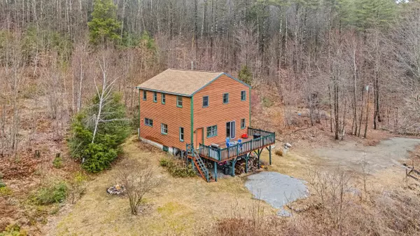 Henniker, NH 03242,228 Patch RD