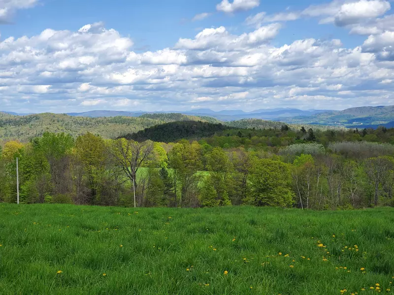 3058 Garland HL, Barnet, VT 05821