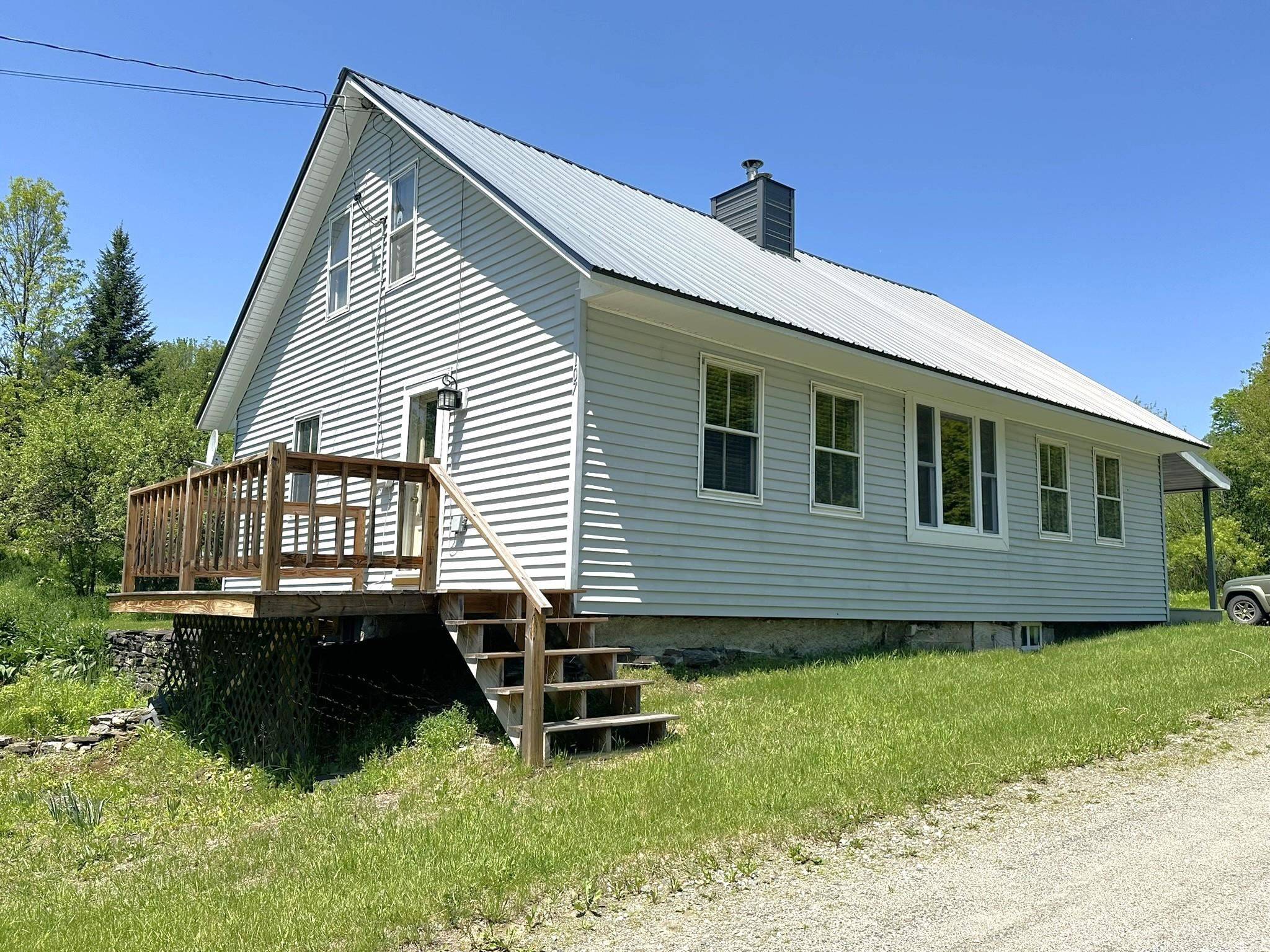 107 Ainsworth RD, Woodbury, VT 05681