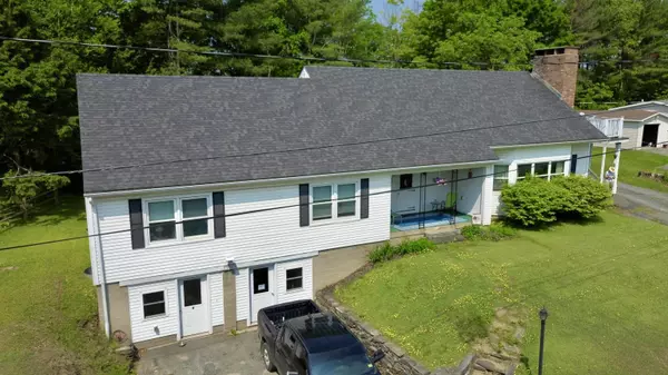 65 Skyline DR, Lyndon, VT 05851