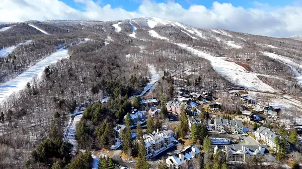 4 L Trailside Village WAY #H34, Dover, VT 05356