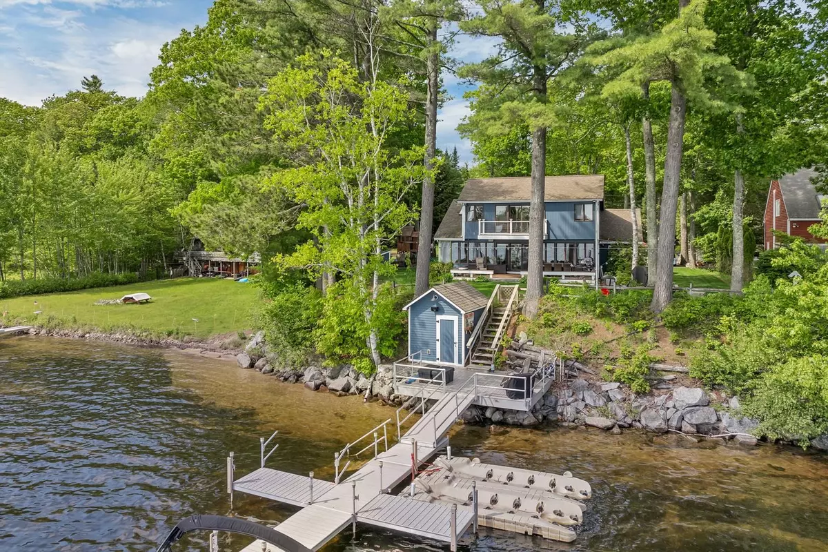 Tuftonboro, NH 03816,7 Brewster RD