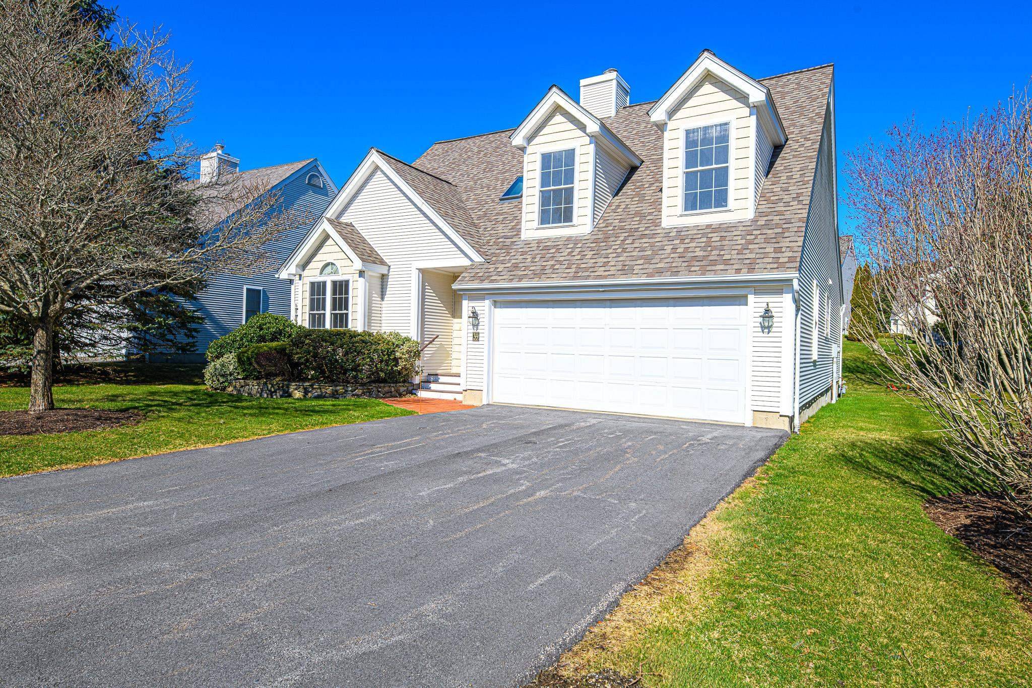 39 Hampton MDWS, Hampton, NH 03842