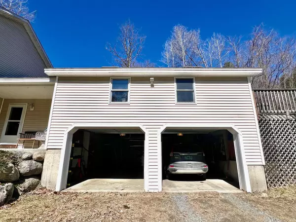 Brattleboro, VT 05301,111 Bonnyvale RD