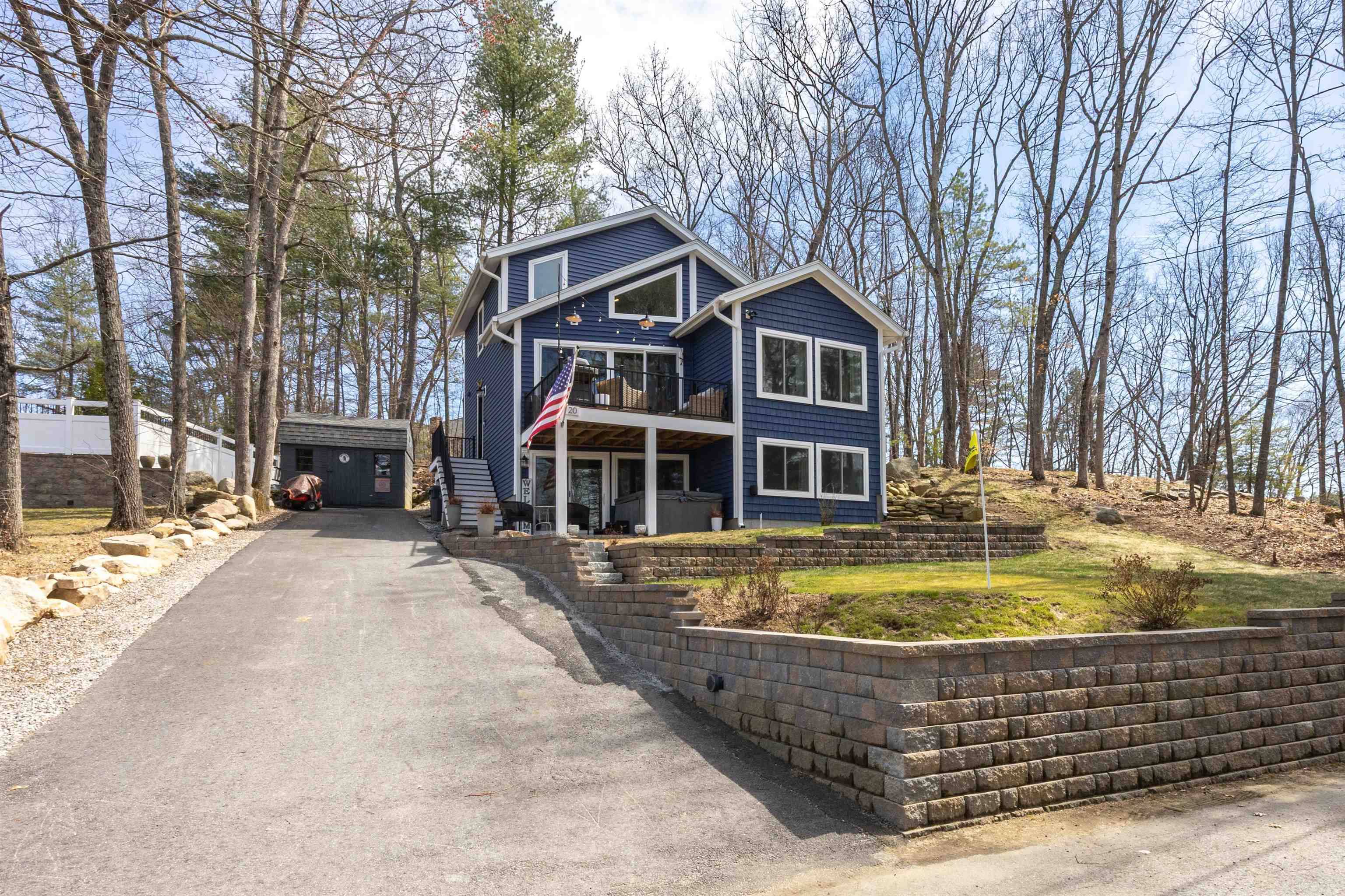 Hampstead, NH 03841,20 Bailey Shore RD