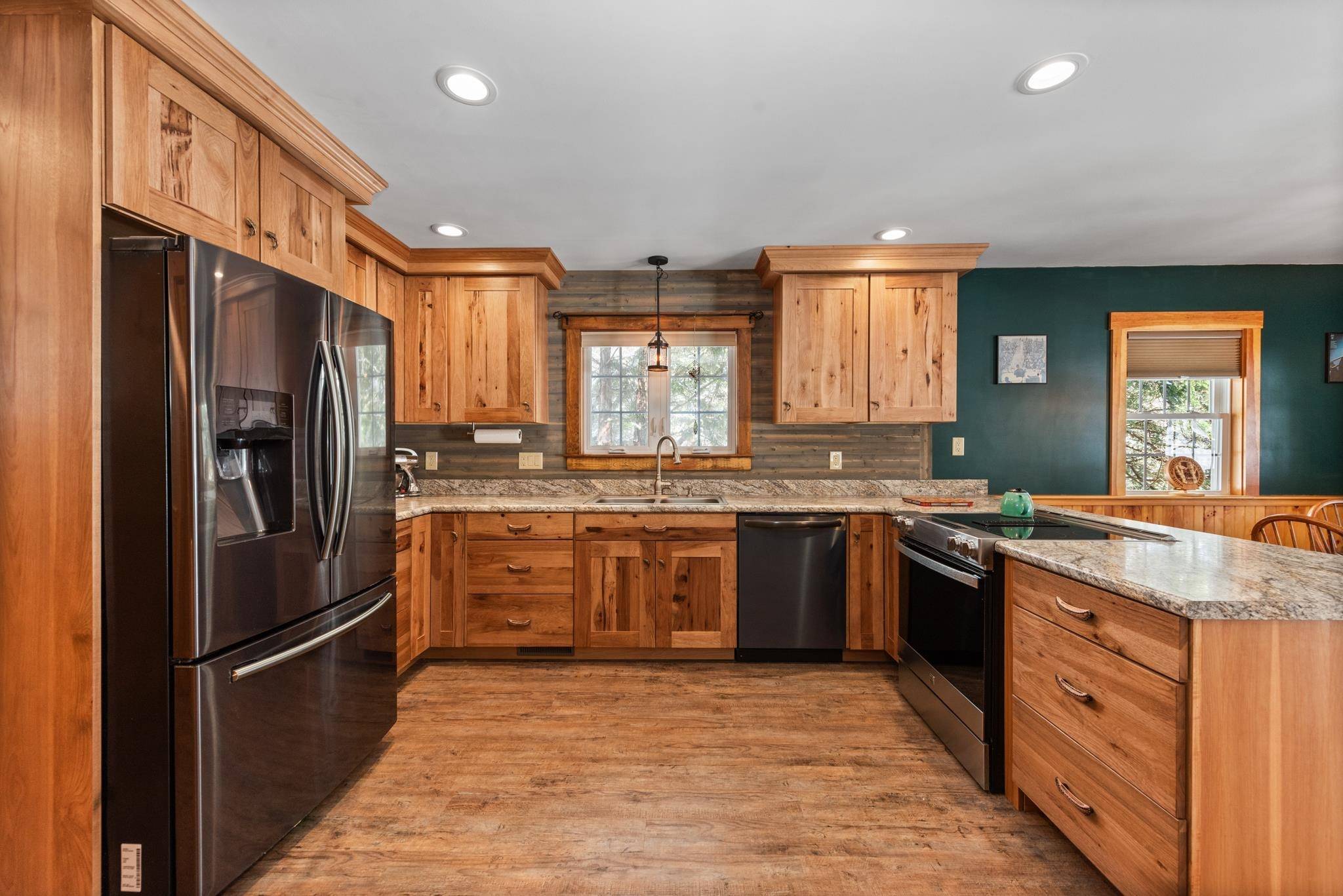 60 Normand RD, Stark, NH 03582