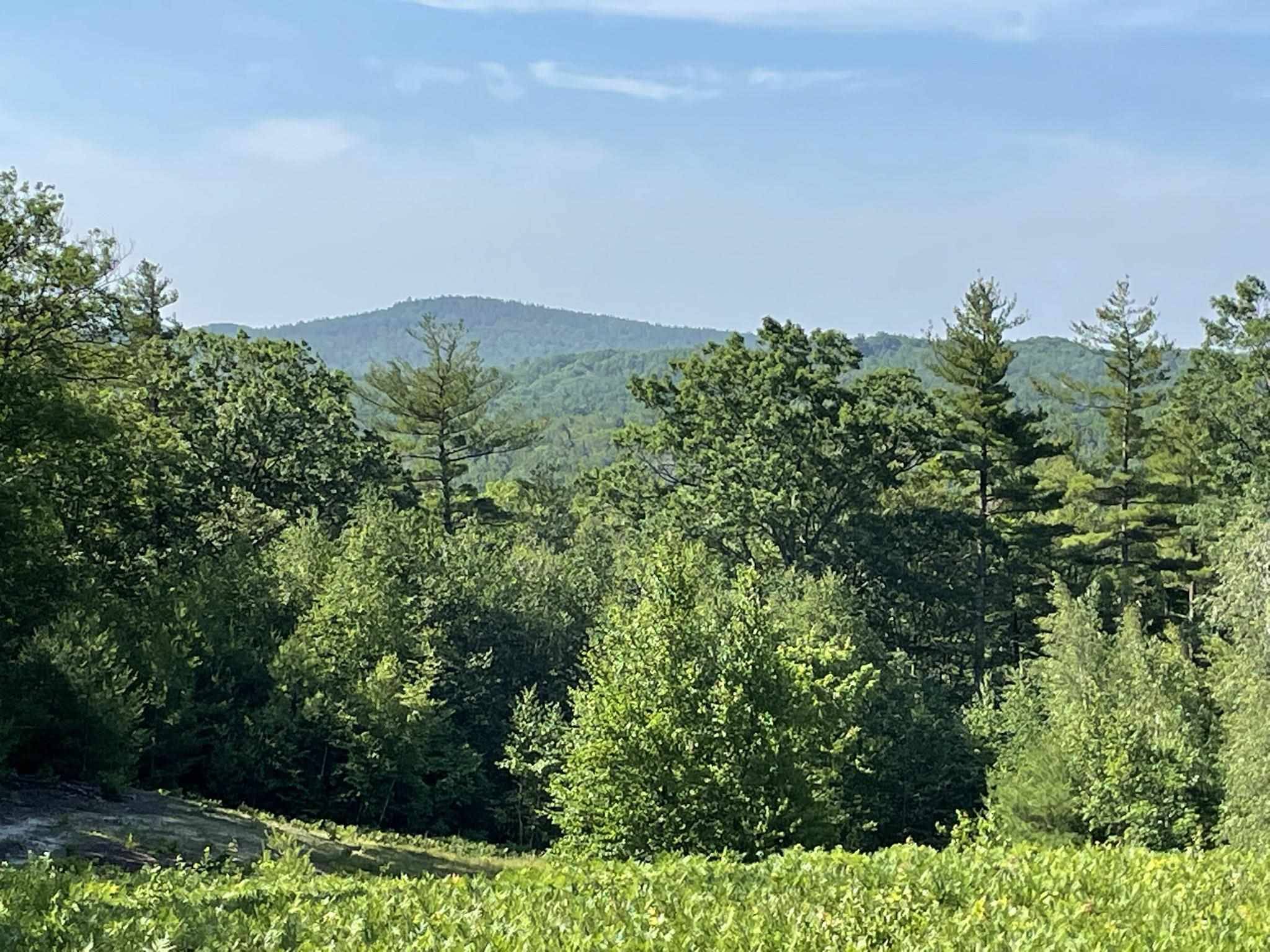 000 Stonegate Farm RD, Temple, NH 03084
