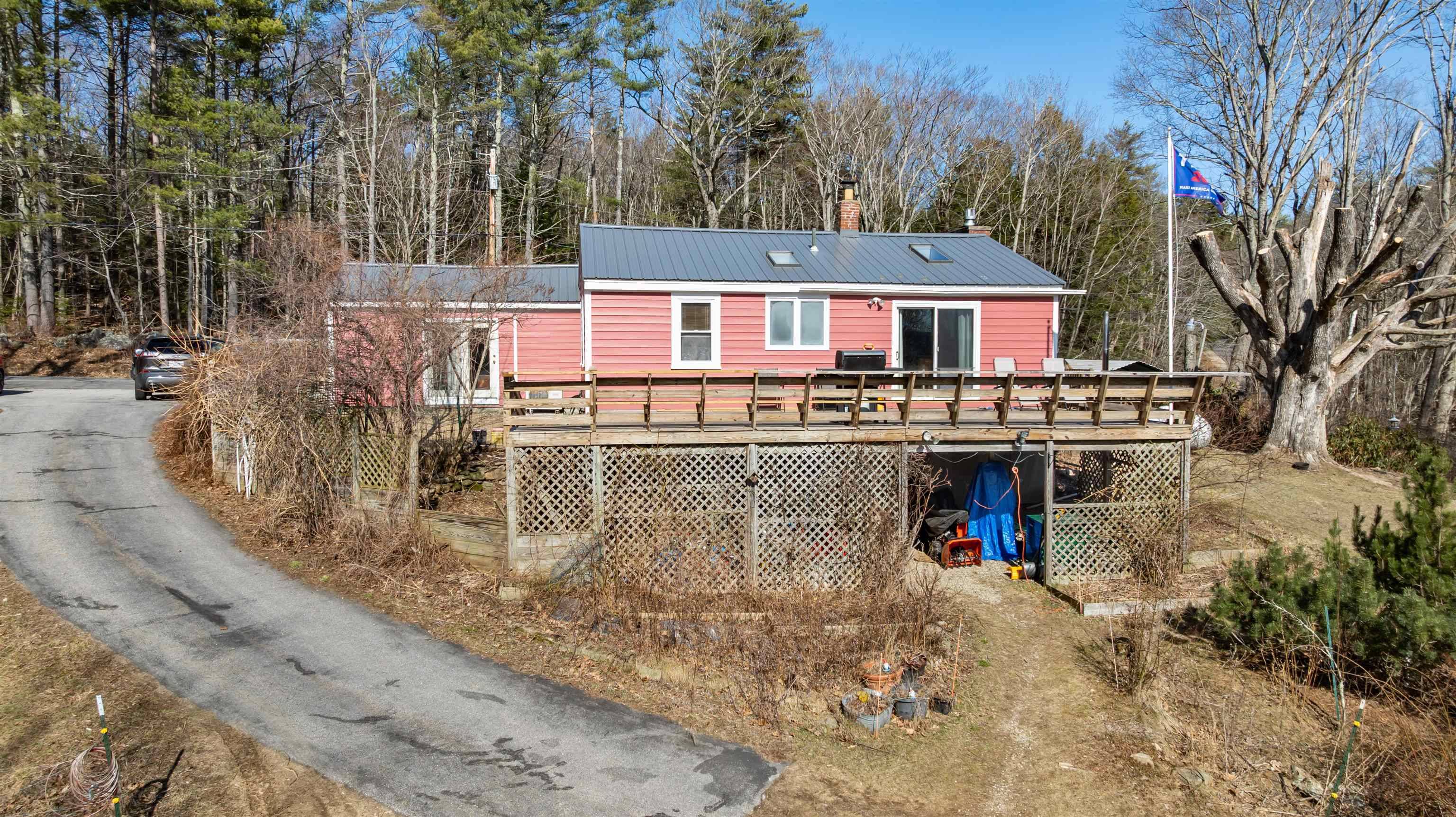 Barnstead, NH 03225,77 Holmes RD