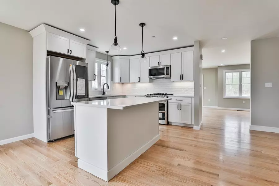 65 Centerwood WAY, Manchester, NH 03102