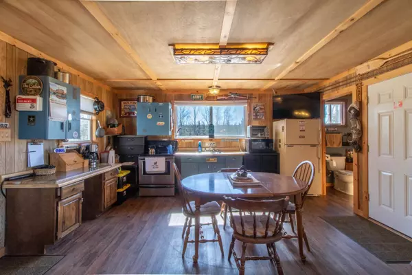 Morgan, VT 05853,195 Curtis RD