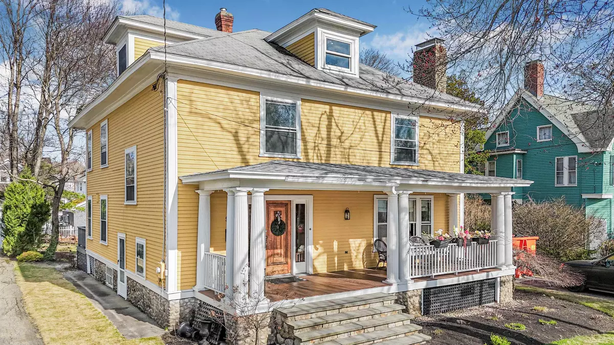Manchester, NH 03104,945 Chestnut ST
