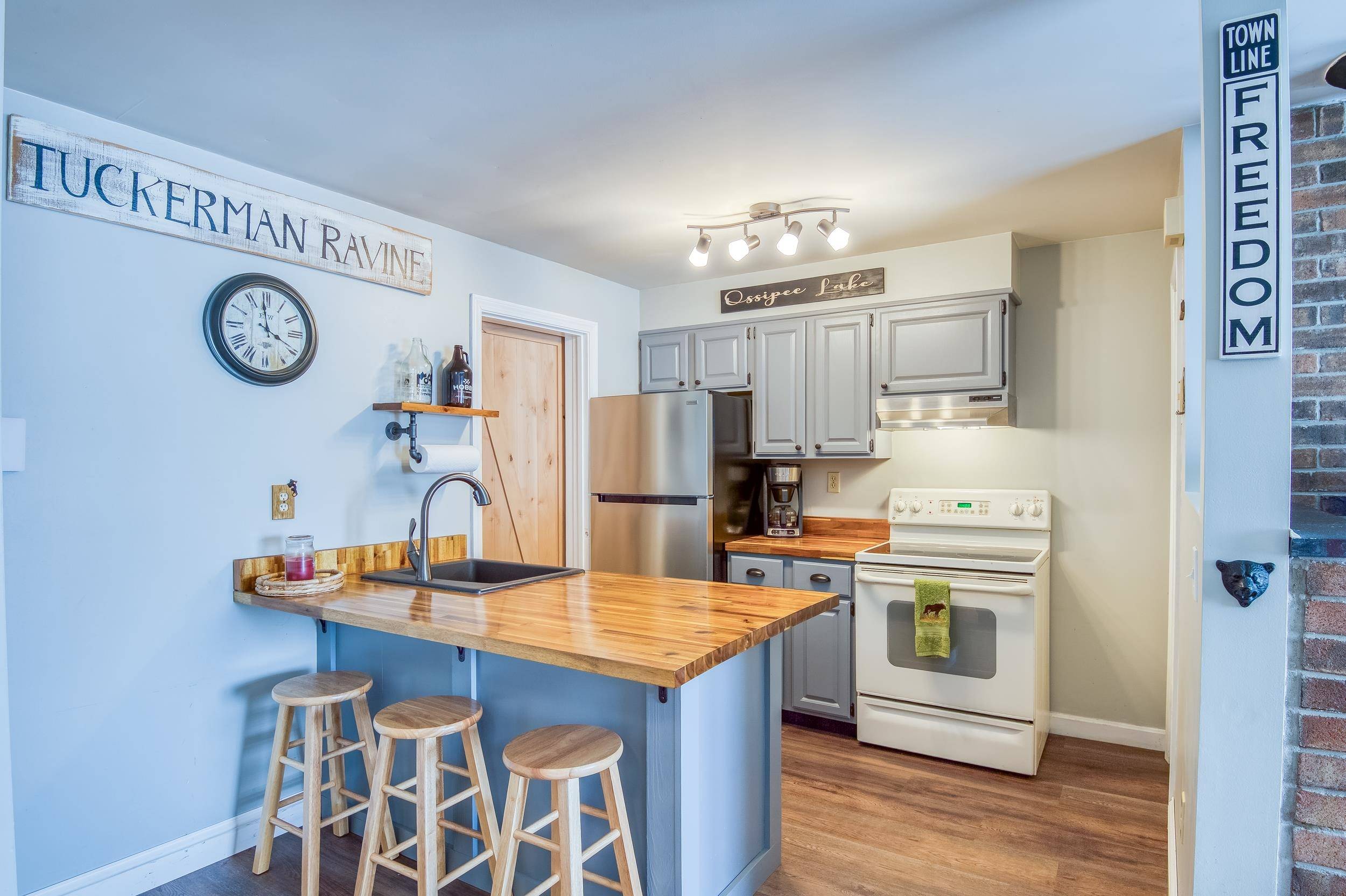 Freedom, NH 03836,103 Washington RD #31