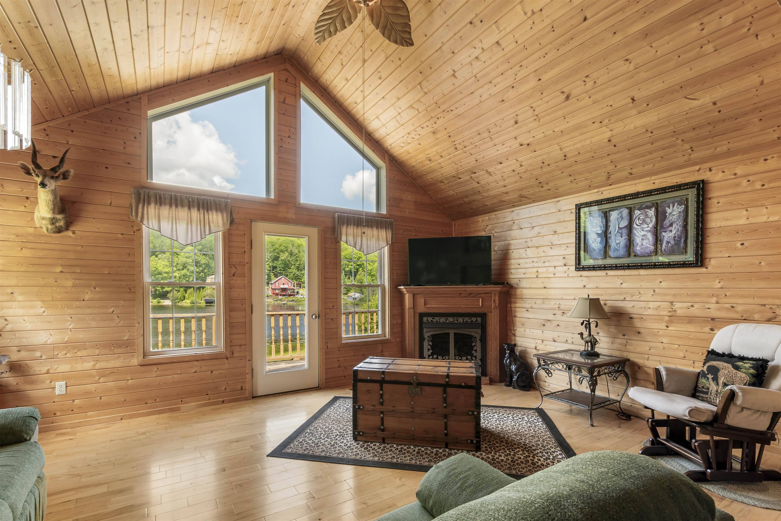 Stark, NH 03582,46 Kelly RD