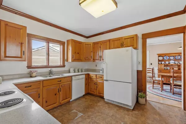 Wilton, NH 03086,10 Crescent ST