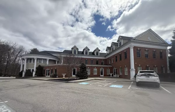 155 Lafayette RD #8, North Hampton, NH 03862