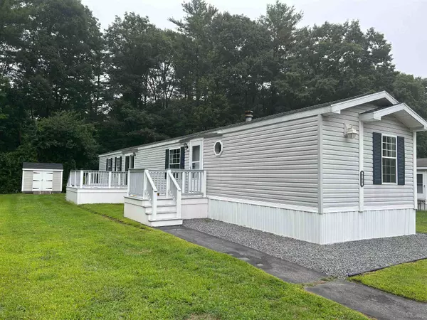 Somersworth, NH 03878,712 Sherwood Glen RD