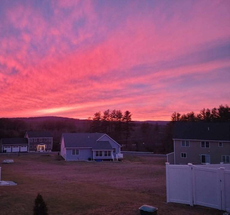 Milford, NH 03055,52 Curtis Commons CIR