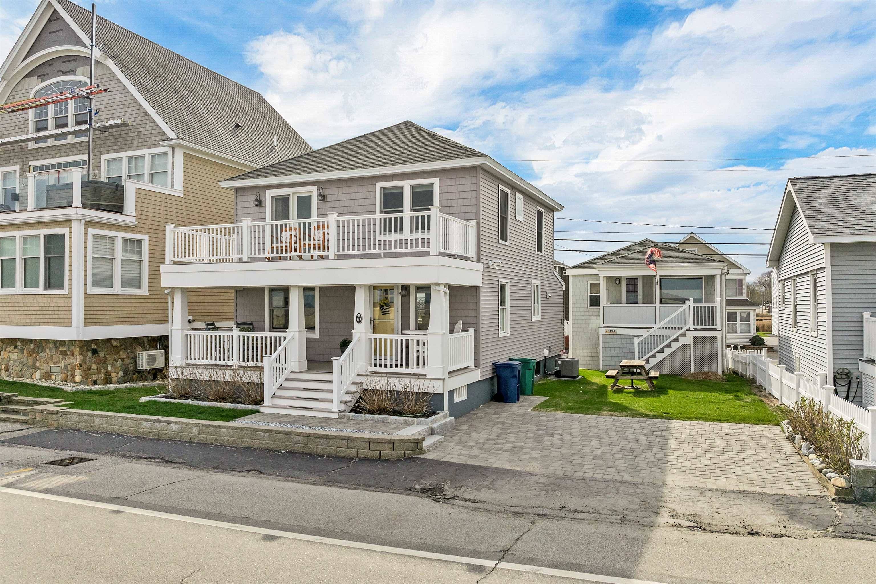 Hampton, NH 03842,713 Ocean BLVD