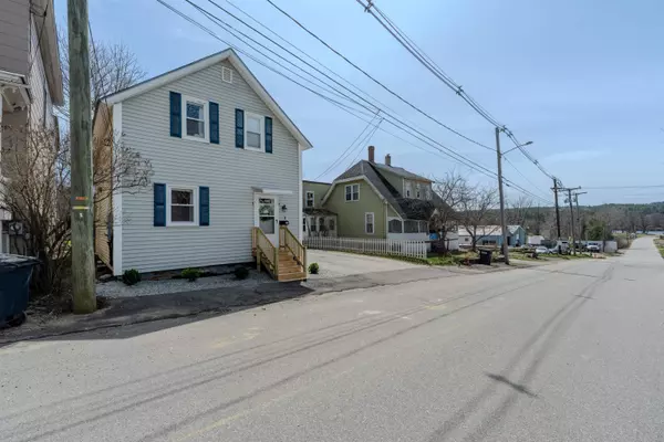 Allenstown, NH 03275,38 Ferry ST