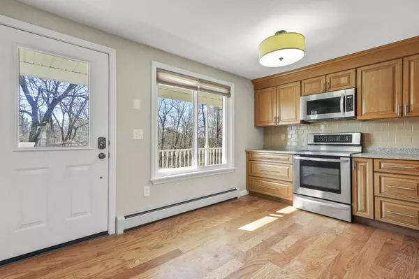 Hudson, NH 03051,115-117 Barretts Hill RD