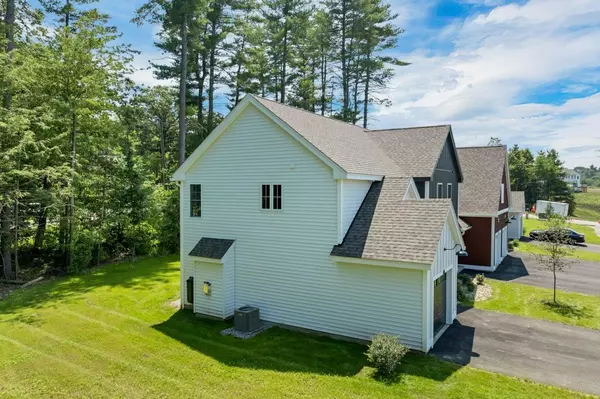 Litchfield, NH 03052,7-C Mustang DR #C