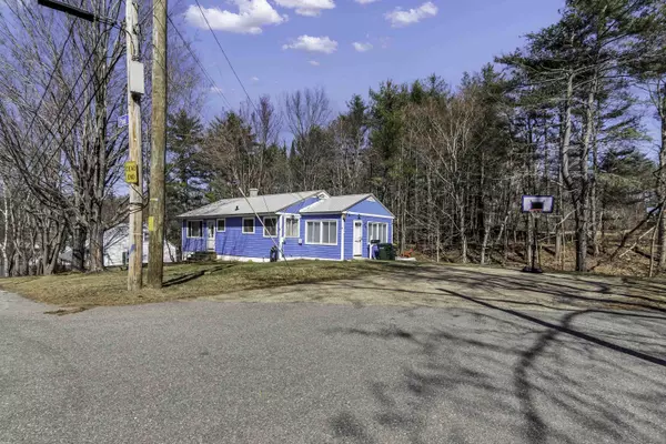 Laconia, NH 03246,3 Paul AVE