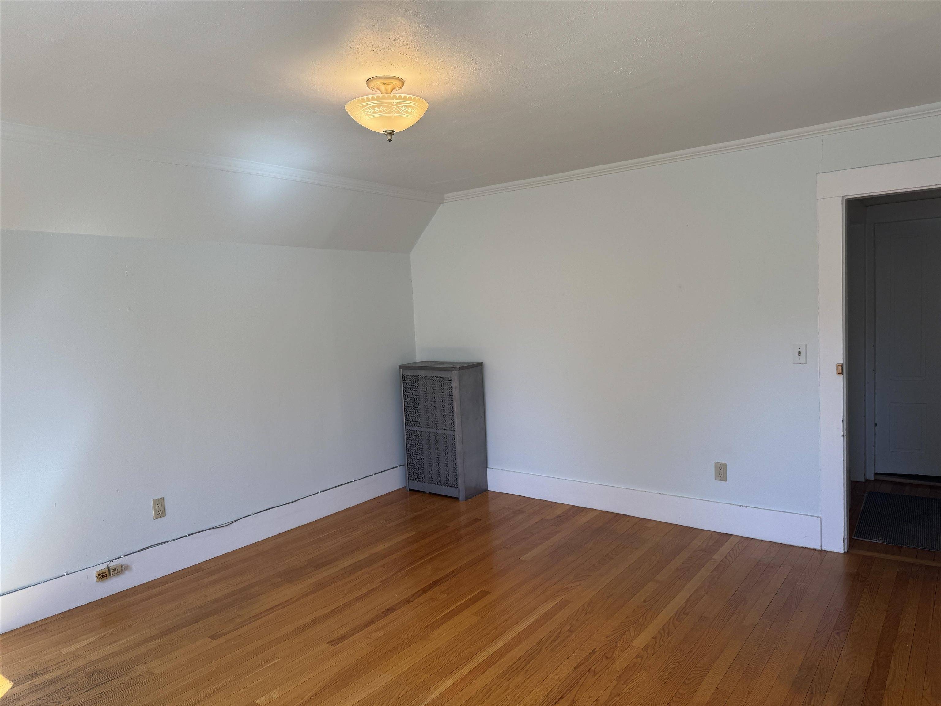 Lebanon, NH 03766,37 Bank ST