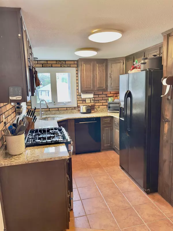 Goffstown, NH 03045,38 Pollard RD