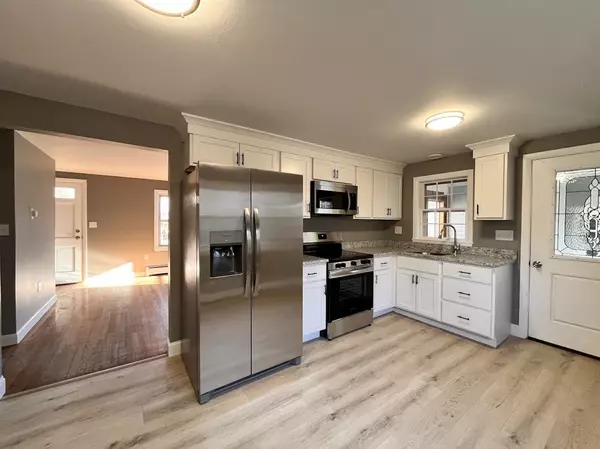 Webster, NH 03303,313 Roby RD