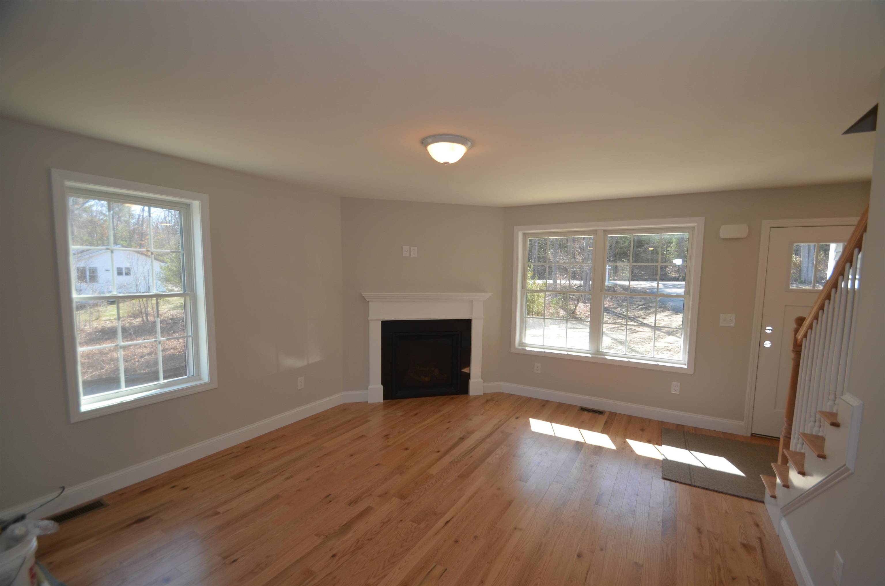 Boscawen, NH 03303,295 Queen ST