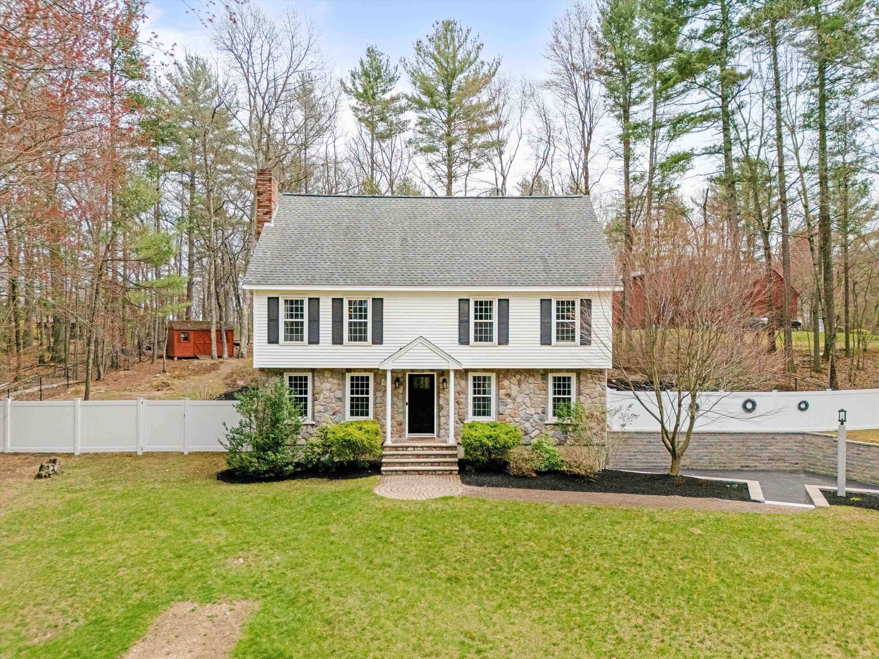 Londonderry, NH 03053,3 Owl RD