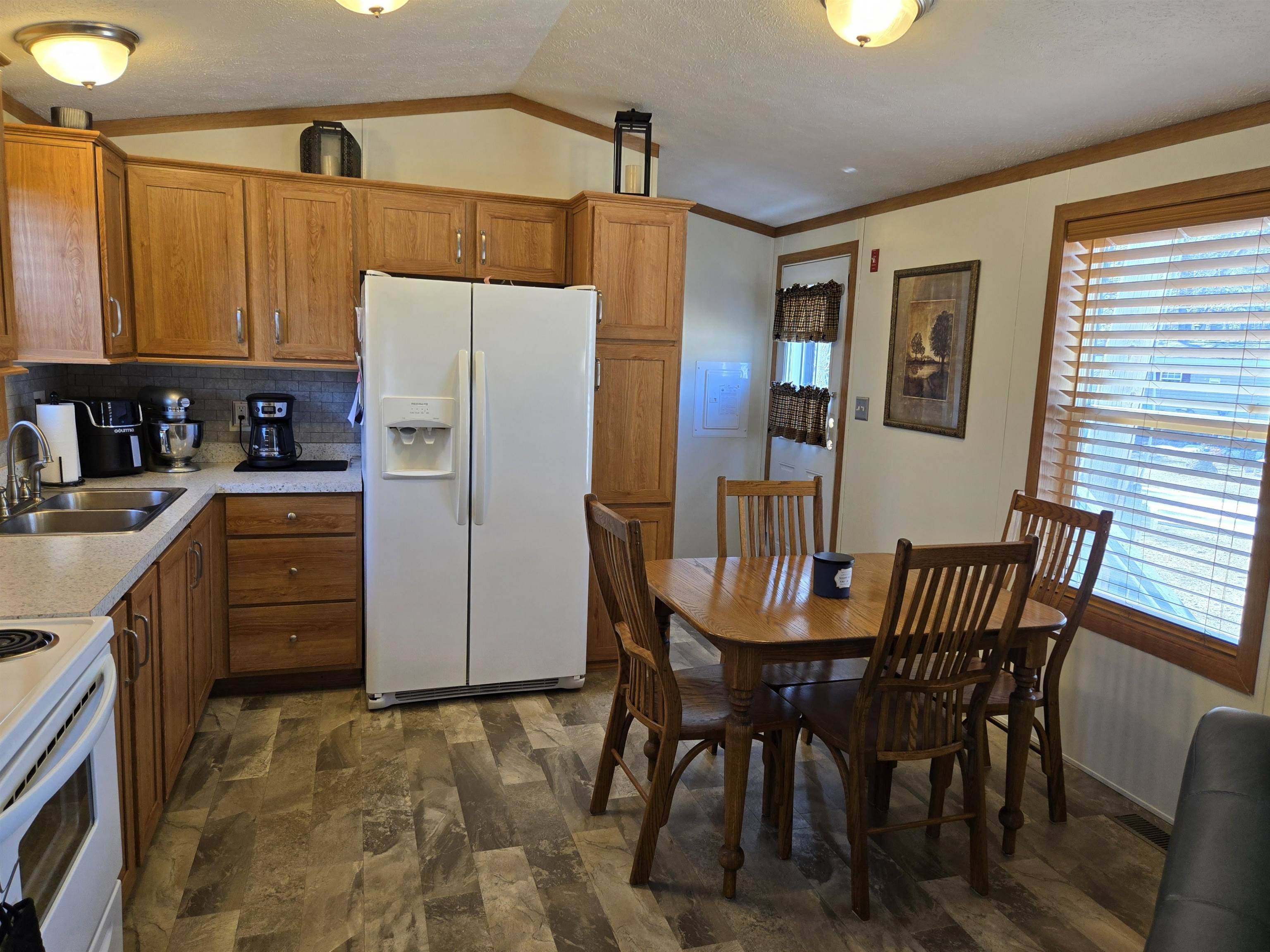Milton, NH 03851,55 Pineland Park RD