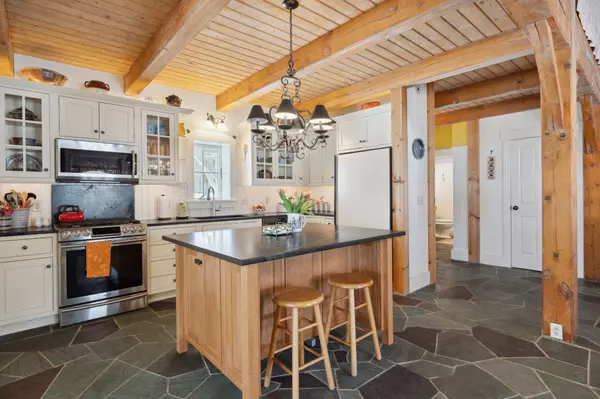 Barnard, VT 05031,118 Gills RD