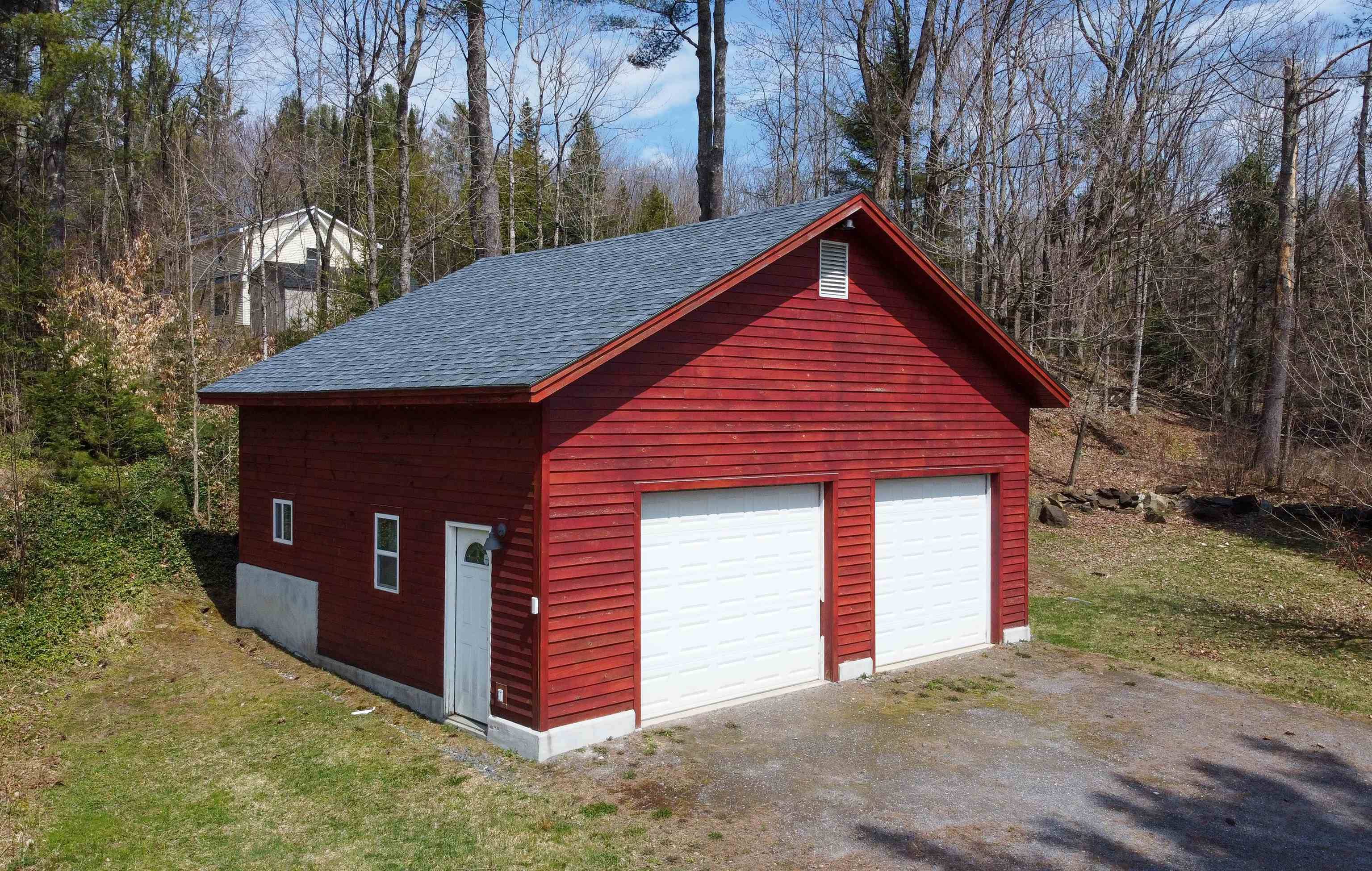 Cabot, VT 05647,3 Cross RD
