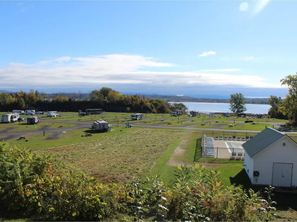 South Hero, VT 05486,22 Empire CIR