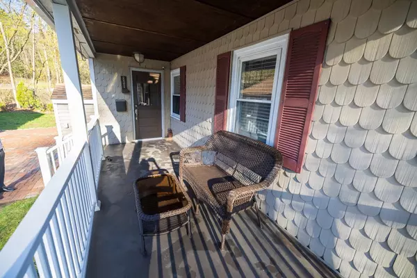 Manchester, NH 03104,831 Belmont ST