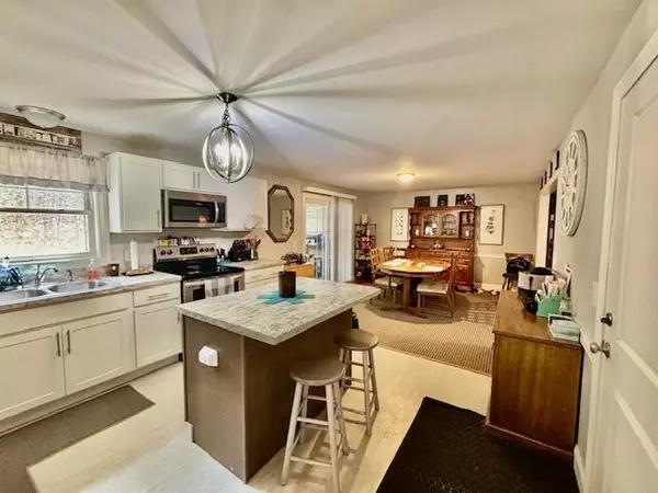 Rindge, NH 03461,20 West Main ST