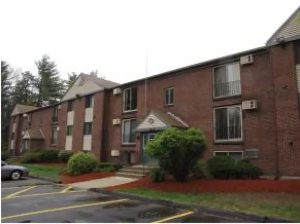 131 English Village RD #204,  Manchester,  NH 03102