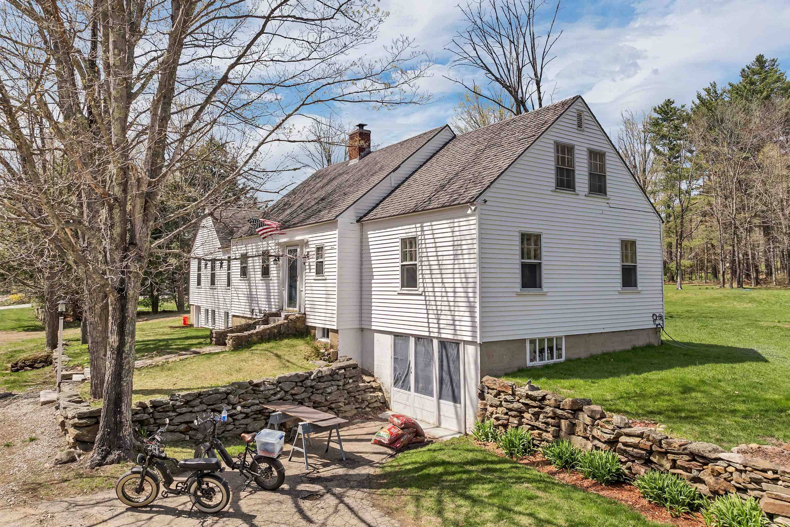 Gilmanton, NH 03237,541 Province RD