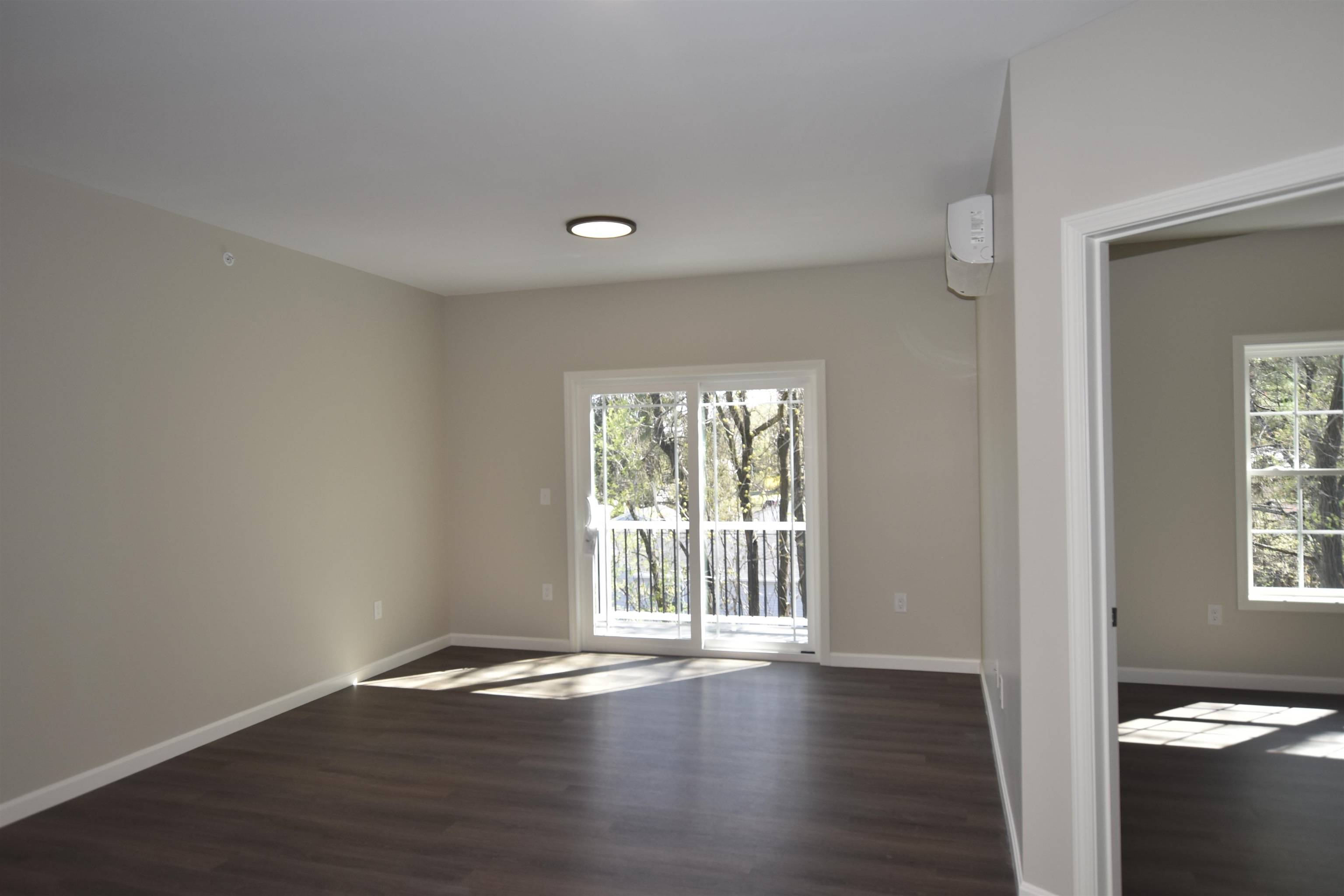 Londonderry, NH 03053,217 Rockingham RD #301