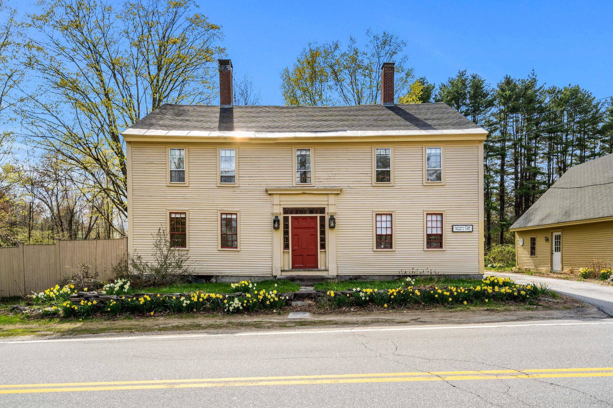 324 Stark Highway North, Dunbarton, NH 03046