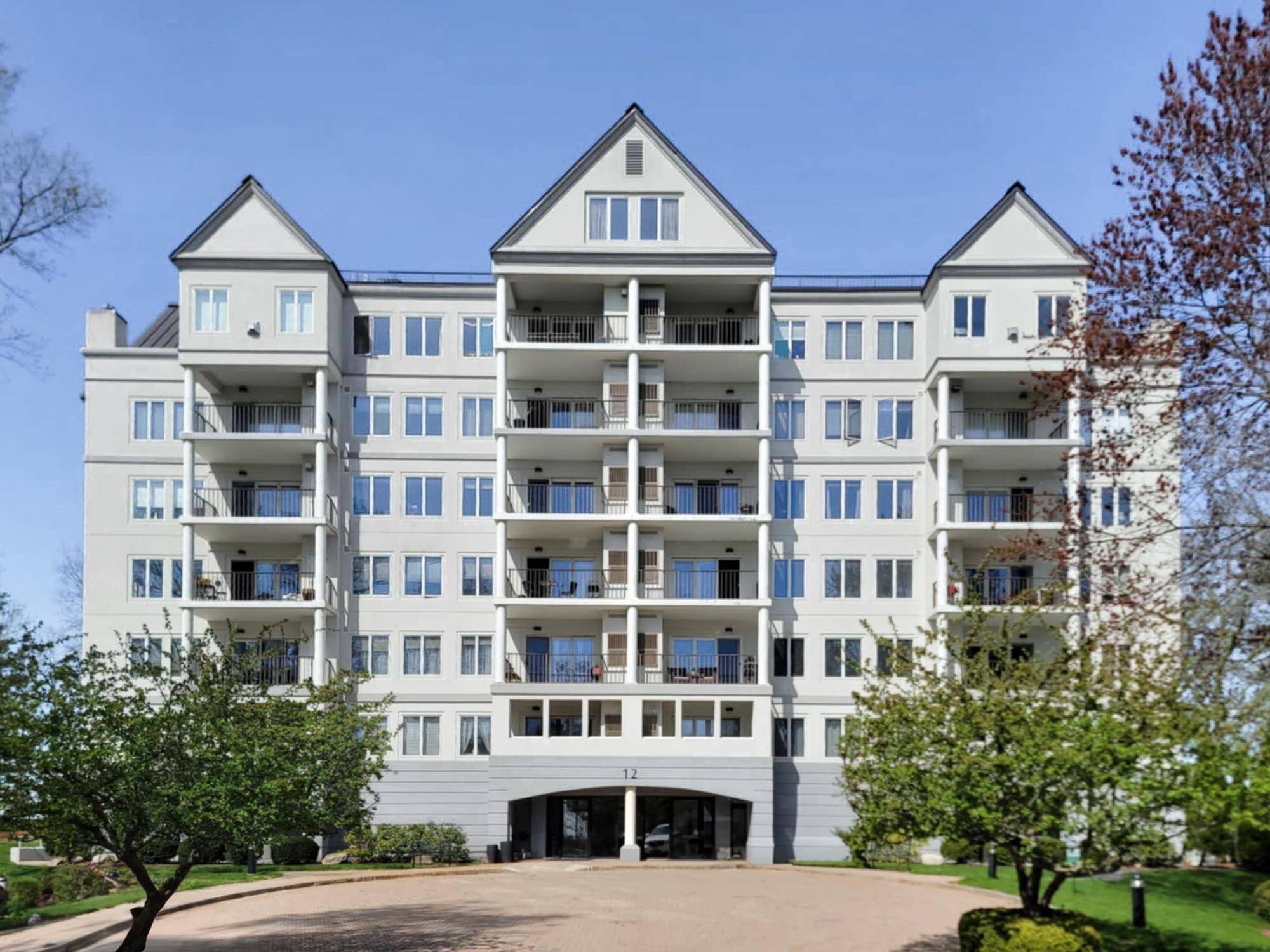 12 Mountain Laurel DR #407, Nashua, NH 03062