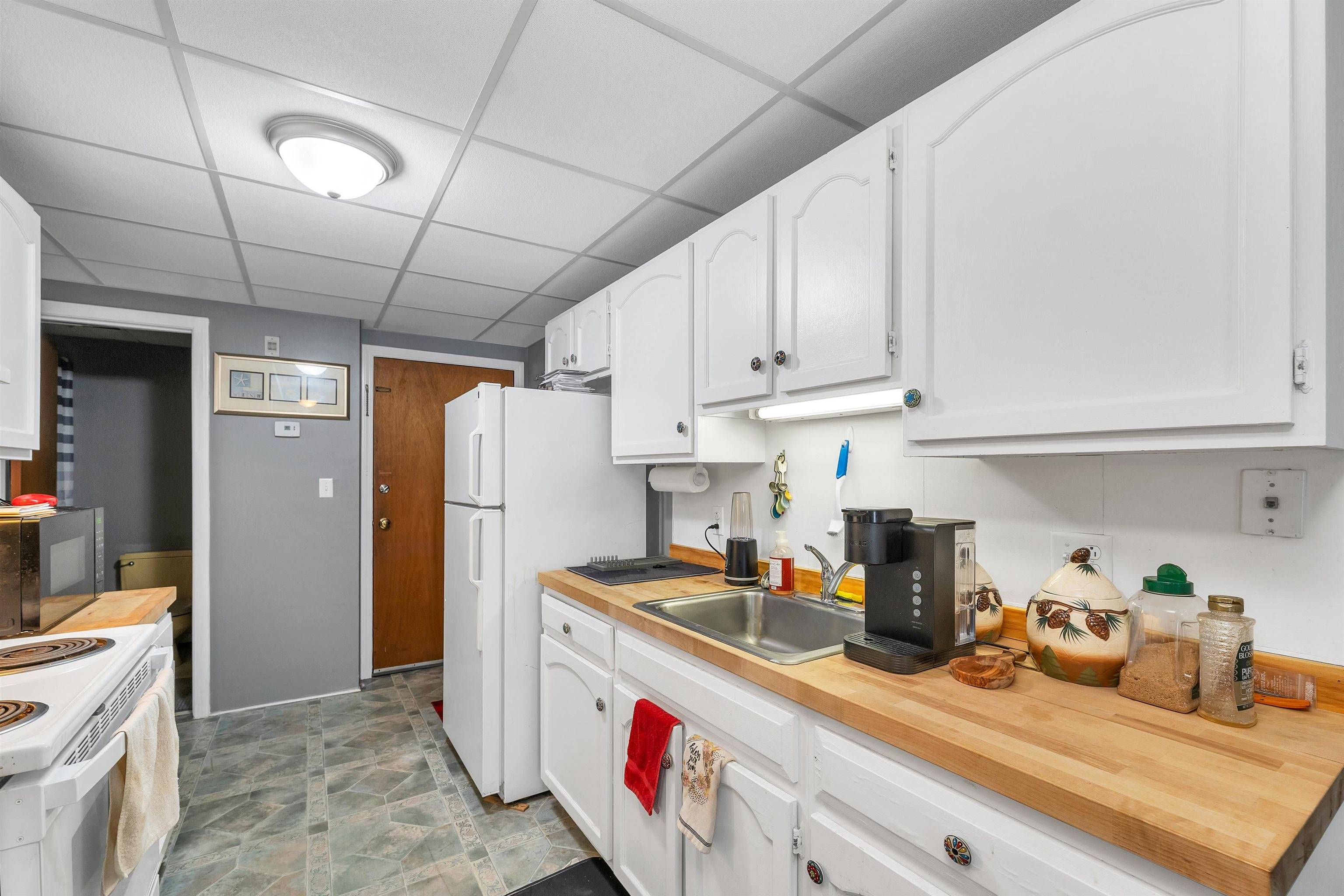 Meredith, NH 03253,4 Water ST