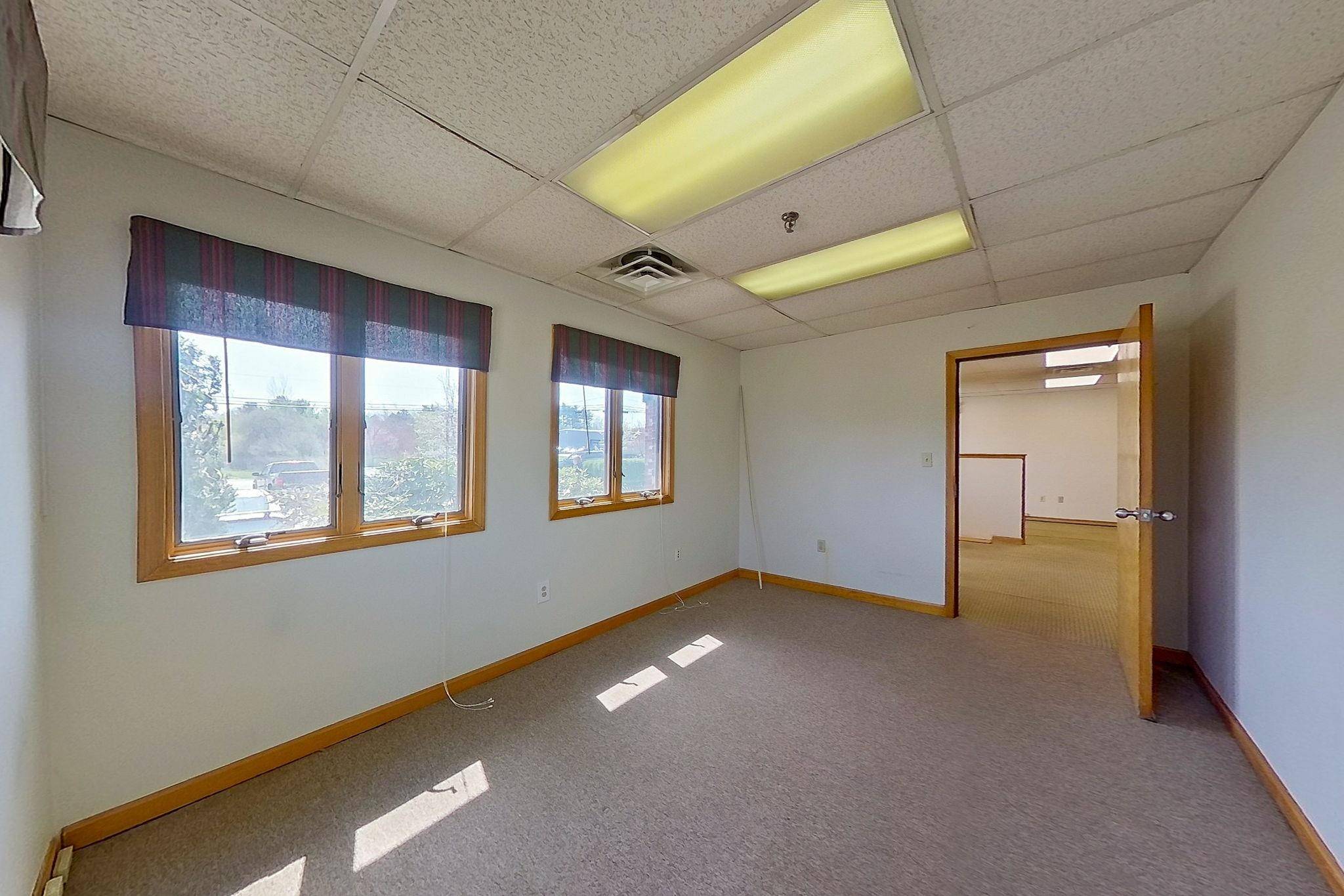 Portsmouth, NH 03801,270 West RD #1